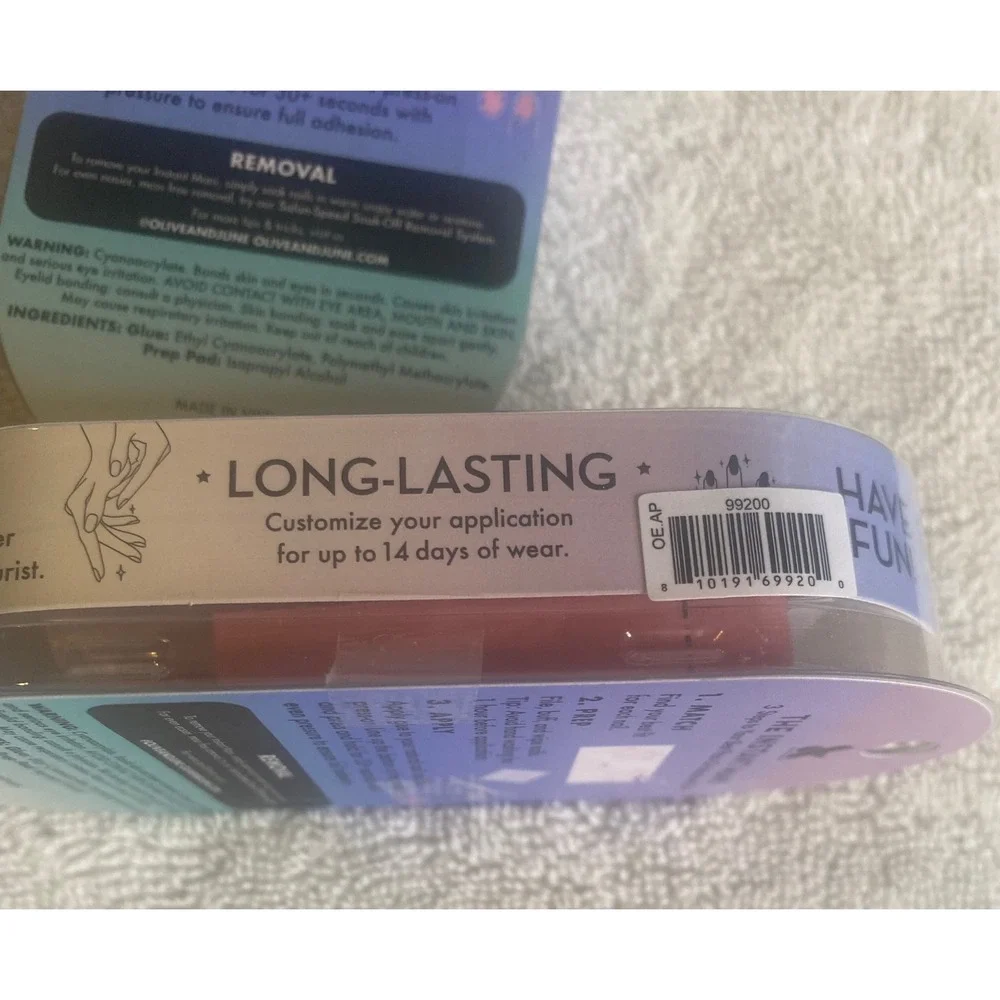 Olive & June Maximalist Press-On Nails Dream Vacation Round Short Set of 2 99200